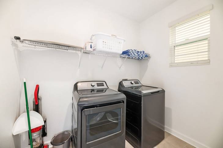 Casa de 6 dormitorios en Storey Lake – foto 37