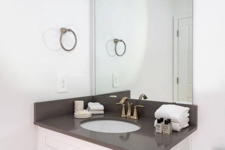 Casa de 5 dormitorios en Storey Lake – foto 50