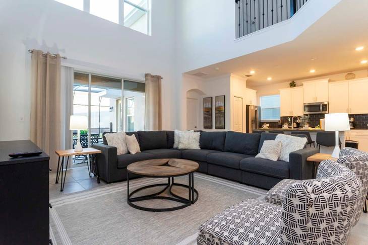 Casa de 5 dormitorios en Storey Lake – foto 2