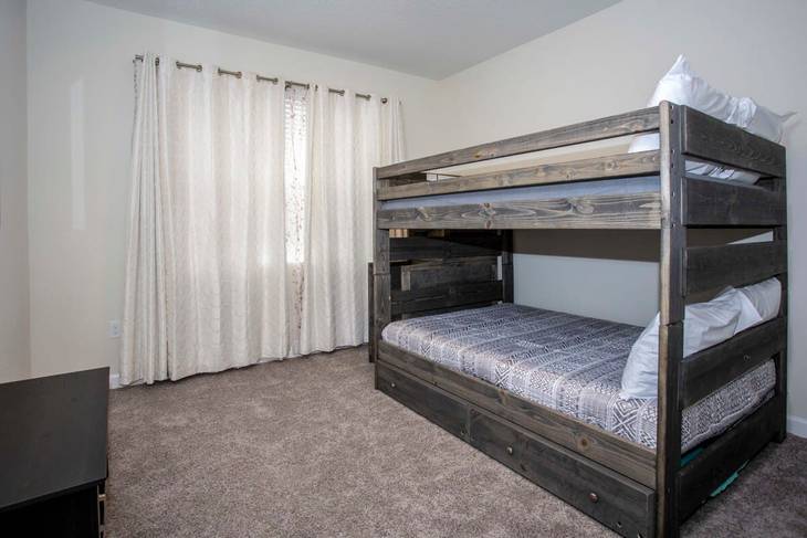 Casa de 6 dormitorios en Storey Lake – foto 18