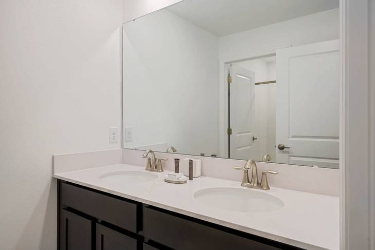 Casa de 4 dormitorios en Storey Lake – foto 25