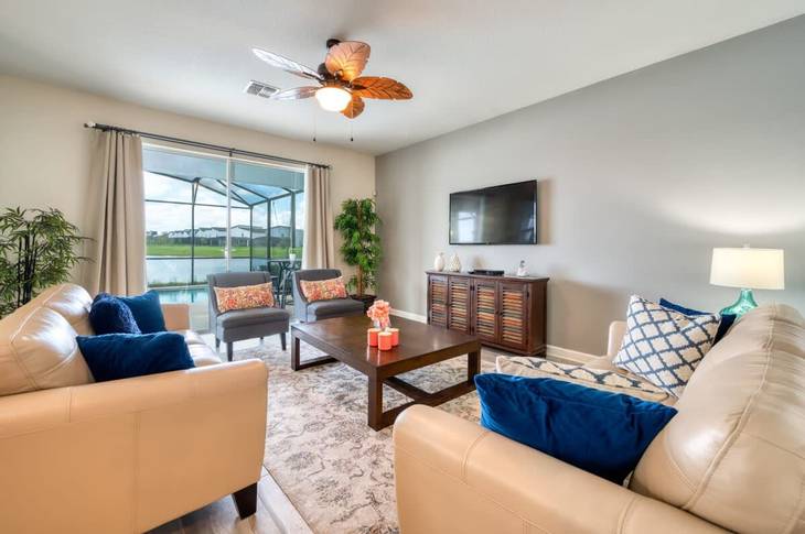 Casa de 6 dormitorios en Storey Lake – foto 2