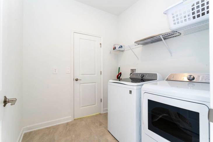 Casa de 5 dormitorios en Storey Lake – foto 48