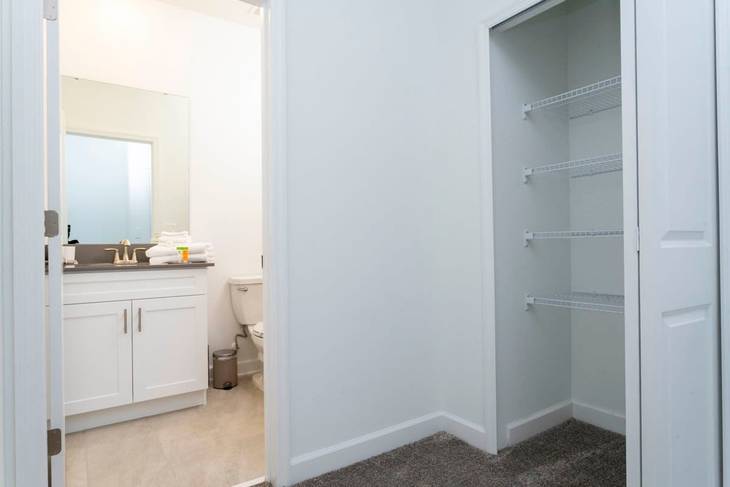 Casa de 5 dormitorios en Storey Lake – foto 40