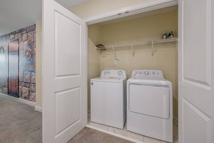Casa de 9 dormitorios en Storey Lake – foto 55