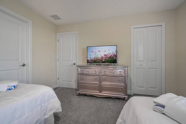 Casa de 9 dormitorios en Storey Lake – foto 45