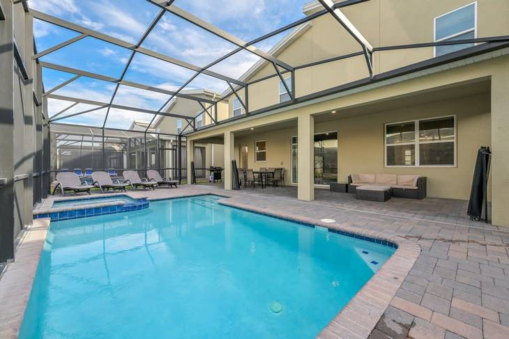 Casa de 9 dormitorios en Storey Lake – foto 3