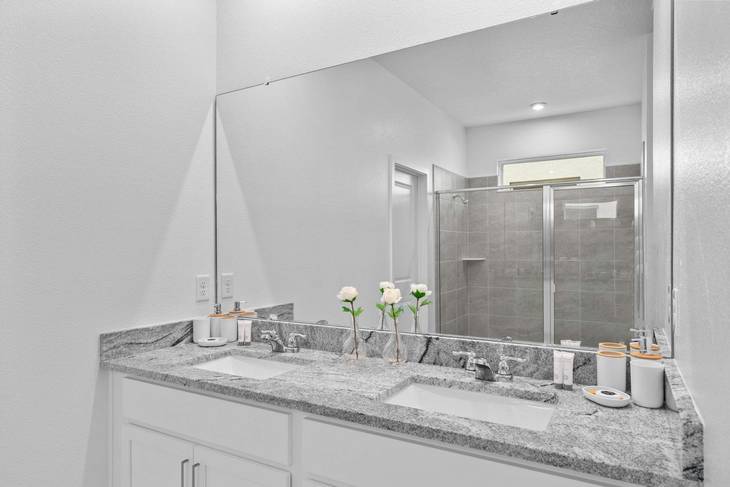Casa de 9 dormitorios en Solara – foto 11