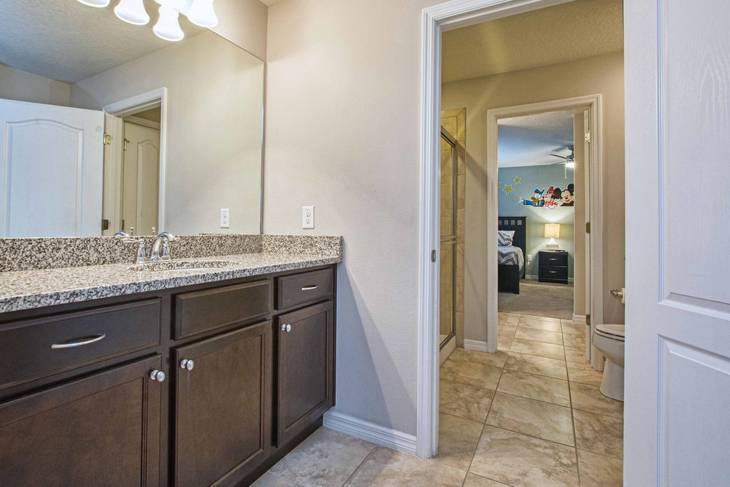 Casa de 8 dormitorios en Windsor Westside – foto 37