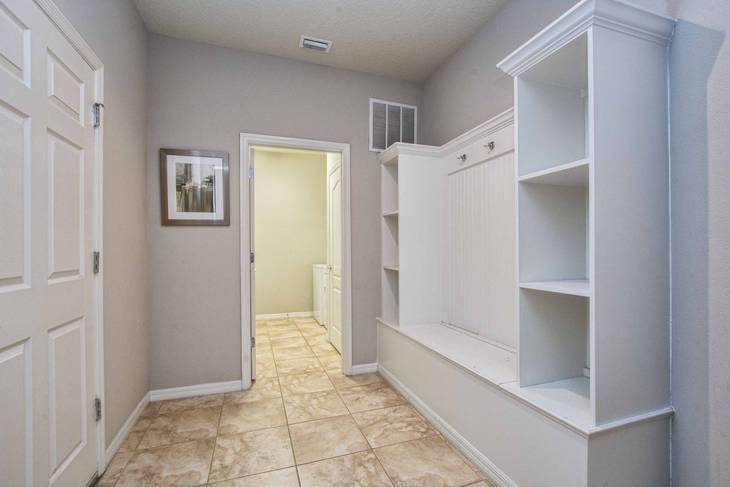 Casa de 8 dormitorios en Windsor Westside – foto 11
