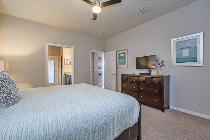 Casa de 8 dormitorios en Windsor Westside – foto 28