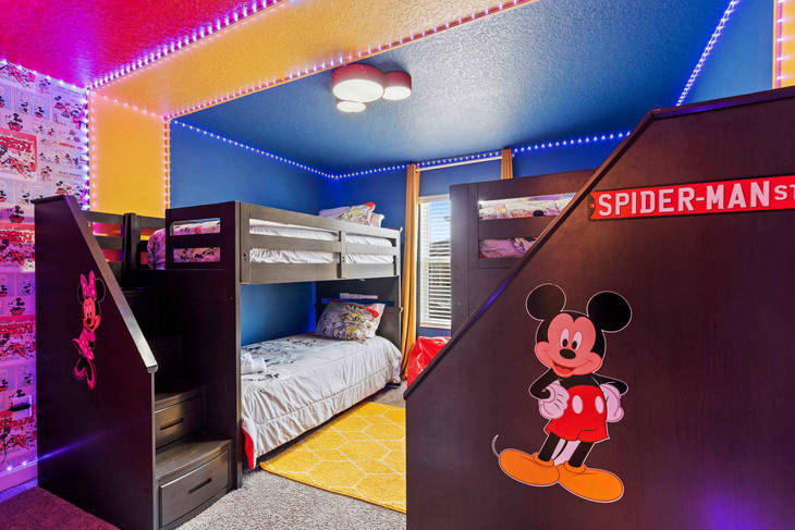 Casa de 4 dormitorios en Champions Gate – foto 3