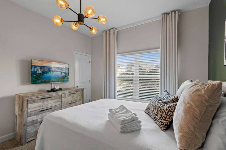 Casa de 4 dormitorios en Champions Gate – foto 9