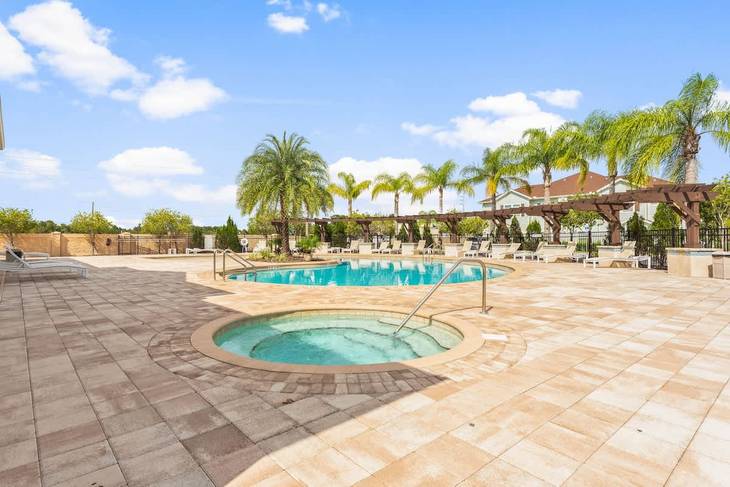 Casa de 4 dormitorios en West Lucaya – foto 57