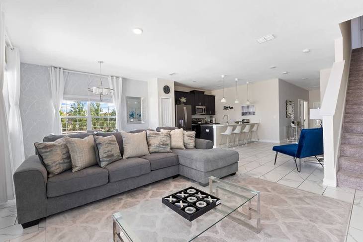 Casa de 5 dormitorios en Storey Lake – foto 7