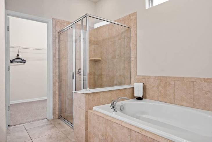 Casa de 5 dormitorios en Windsor Westside – foto 13