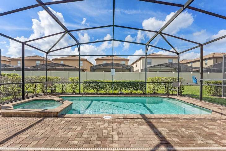 Casa de 5 dormitorios en Windsor Westside – foto 4