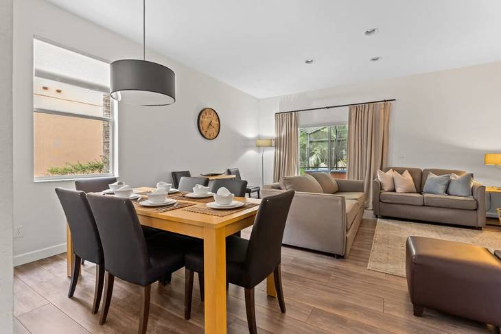 Casa de 4 dormitorios en Regal Oaks – foto 6