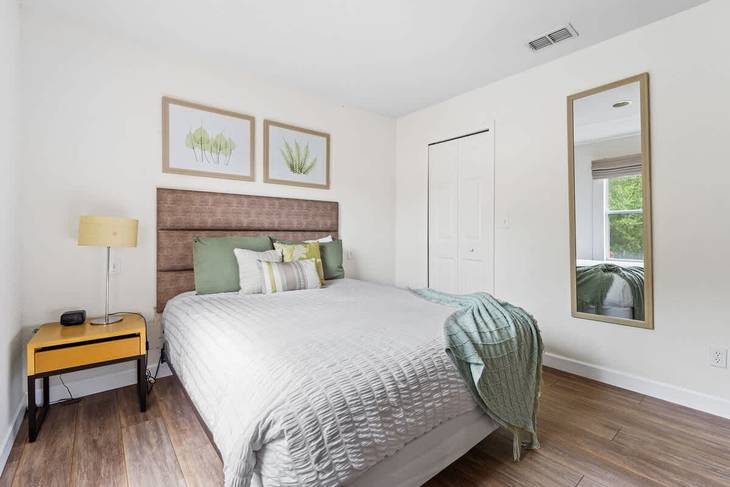 Casa de 4 dormitorios en Regal Oaks – foto 22