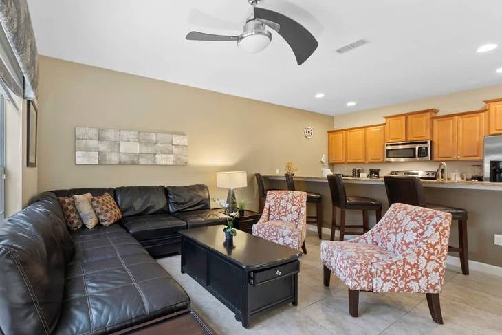 Casa de 4 dormitorios en Paradise Palms – foto 13