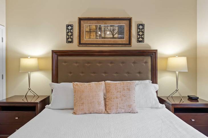 Casa de 4 dormitorios en Paradise Palms – foto 4