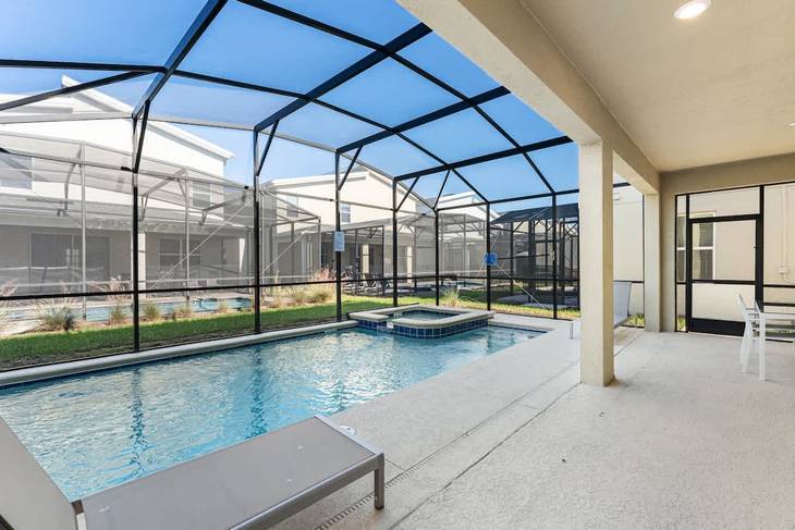 Casa de 6 dormitorios en Storey Lake – foto 3