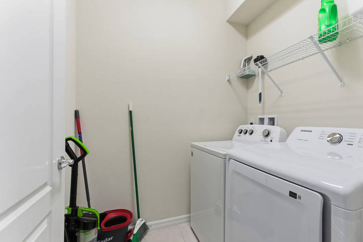 Casa de 6 dormitorios en Windsor Westside – foto 46