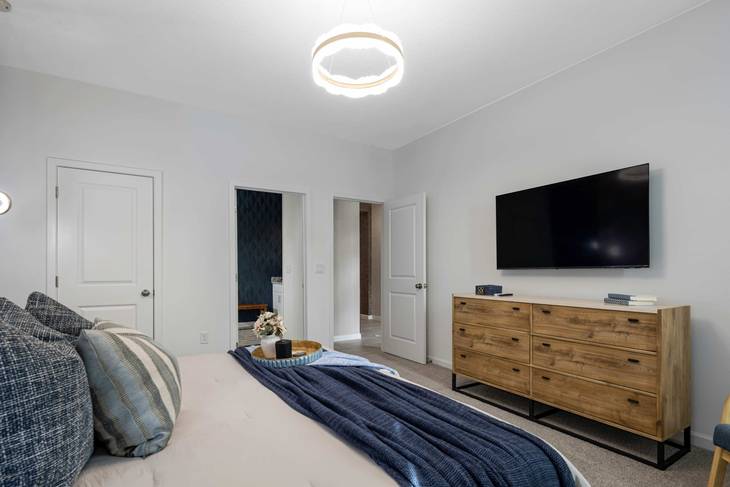 Casa de 9 dormitorios en Solara – foto 9