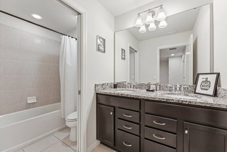 Casa de 5 dormitorios en Windsor Westside – foto 35